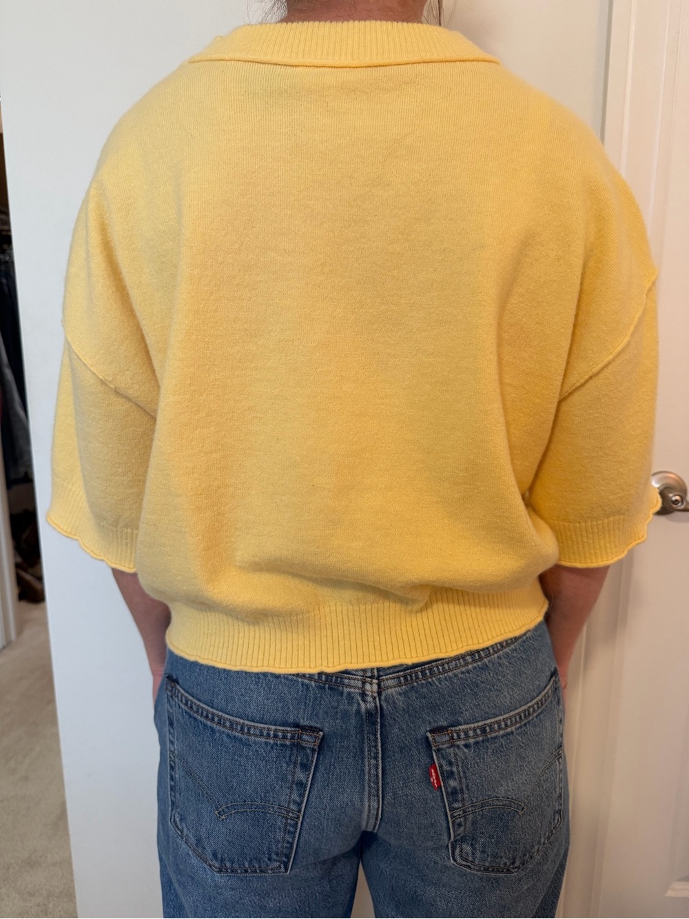 entro Lightweight Yellow Cropped Crewneck Sweater - Picture 2 of 2